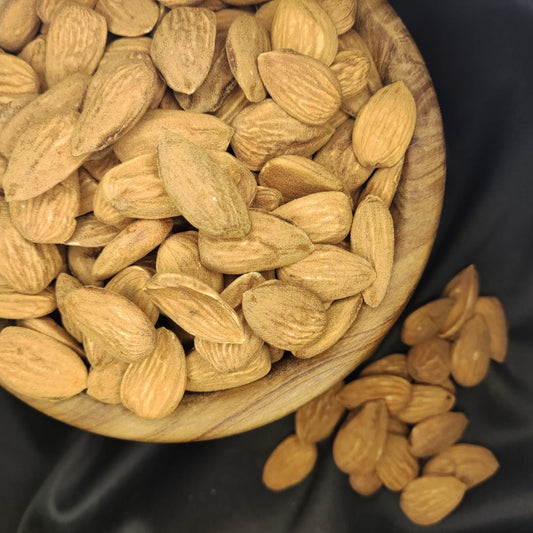 Almonds . Super Jumbo Organic . Natural